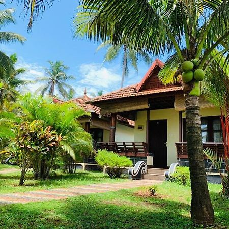 Maadathil Cottages & Beach Resort バルカラ エクステリア 写真