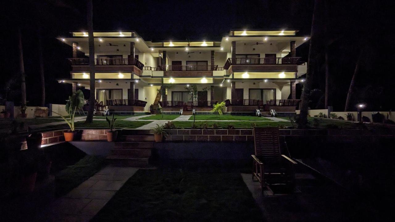 Maadathil Cottages & Beach Resort バルカラ エクステリア 写真