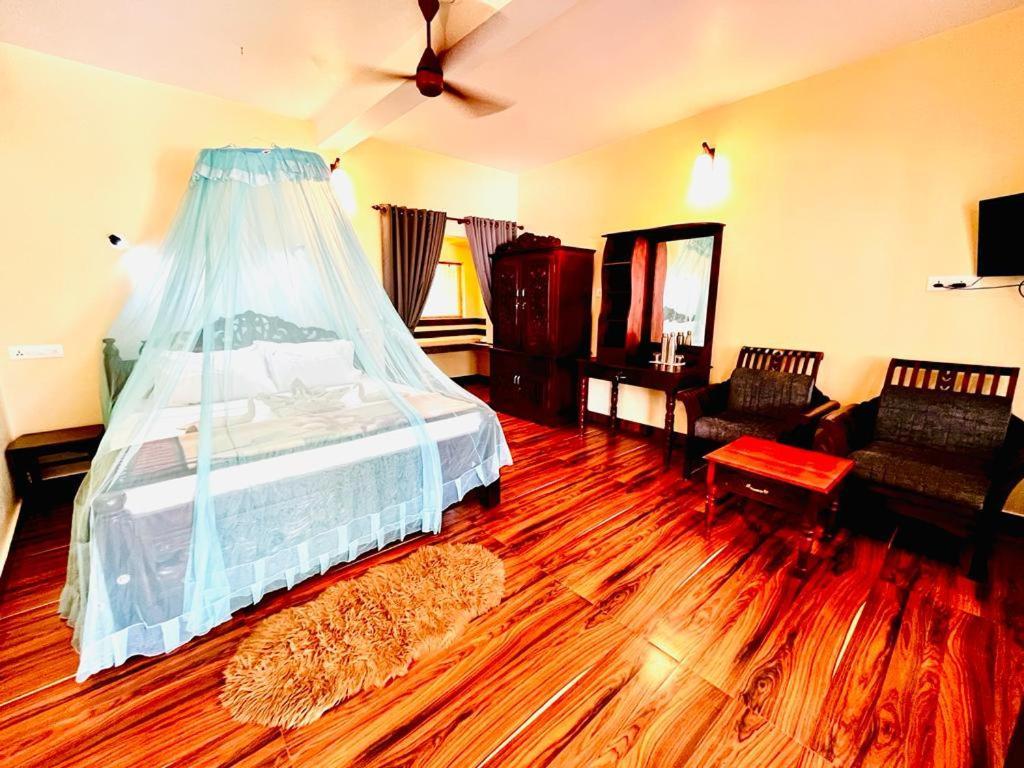 Maadathil Cottages & Beach Resort バルカラ エクステリア 写真