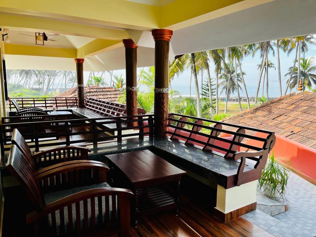 Maadathil Cottages & Beach Resort バルカラ エクステリア 写真
