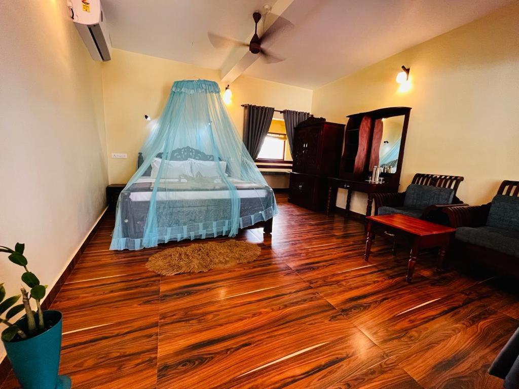 Maadathil Cottages & Beach Resort バルカラ エクステリア 写真