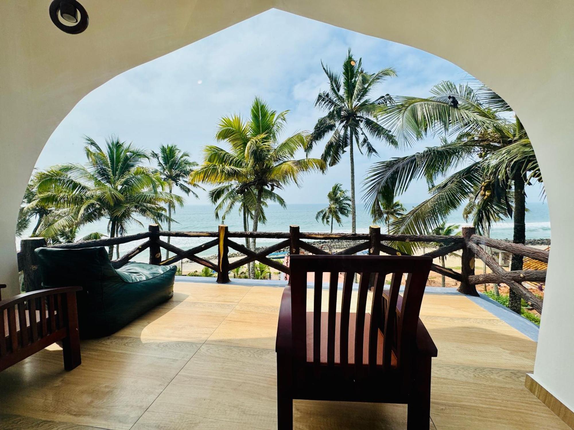 Maadathil Cottages & Beach Resort バルカラ エクステリア 写真