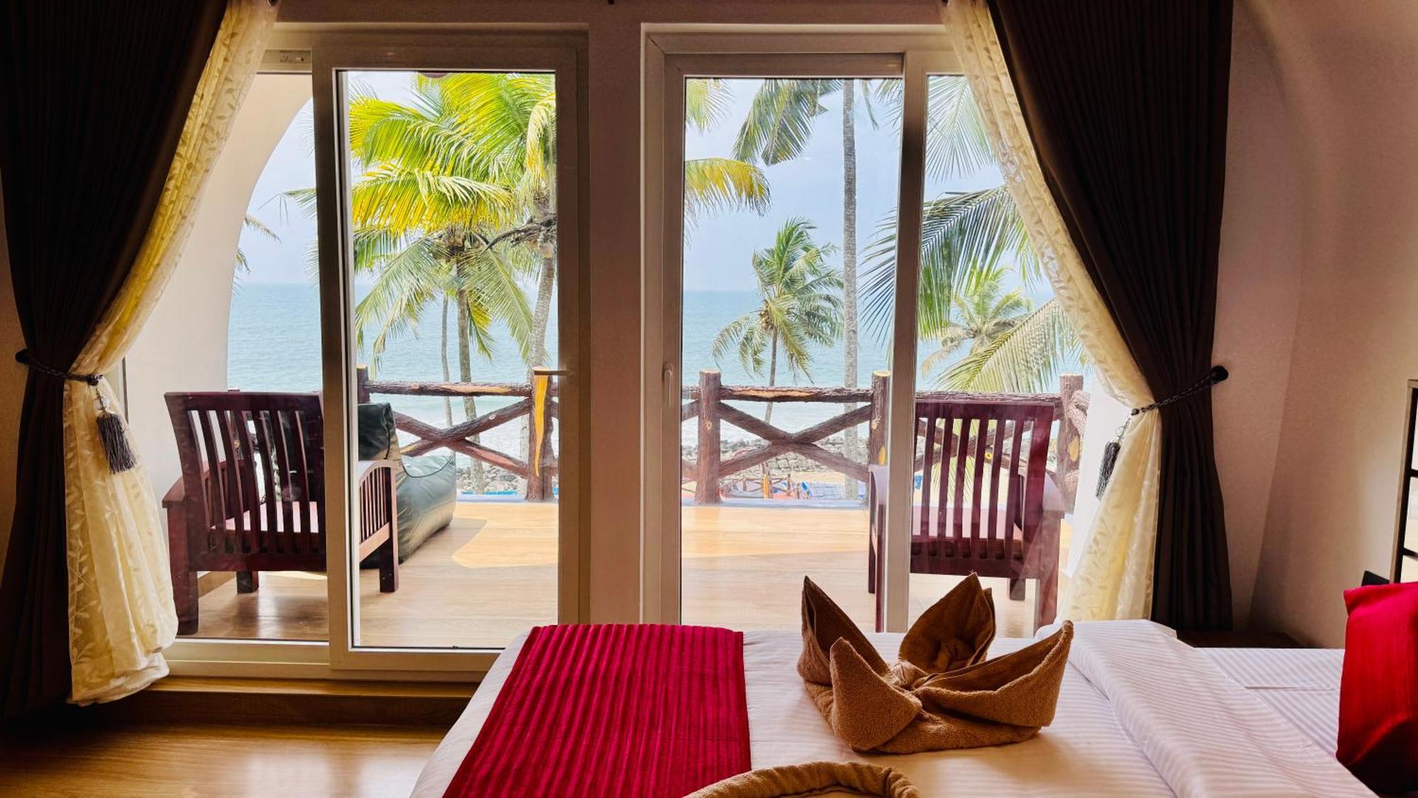 Maadathil Cottages & Beach Resort バルカラ エクステリア 写真