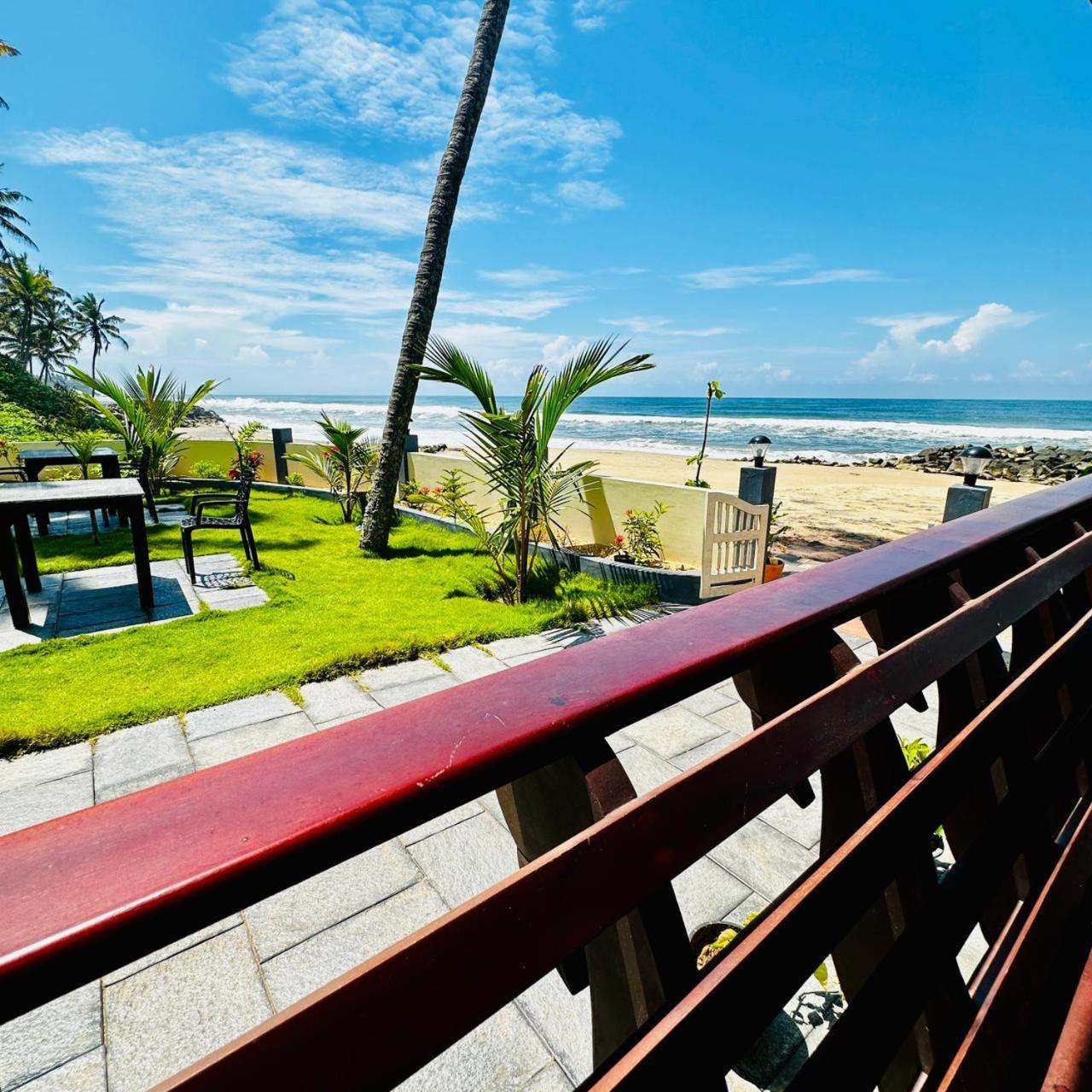 Maadathil Cottages & Beach Resort バルカラ エクステリア 写真